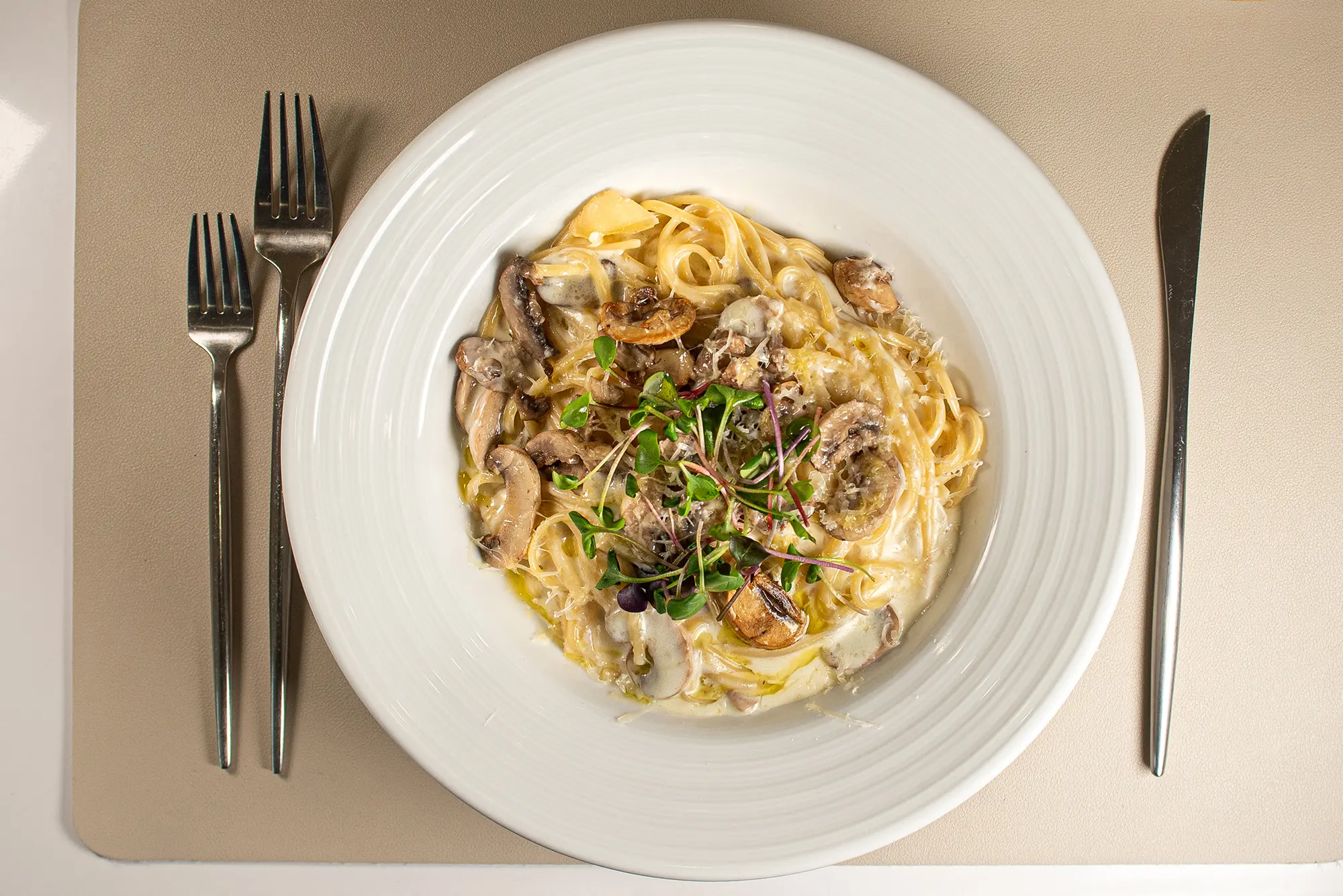 Linguine ai Funghi Alfredo — Pappardello Restaurant