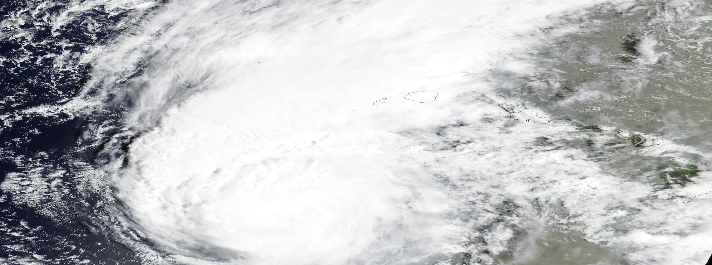 Hurricane Lowell Never Made Landfall on Kauaʻi. It Still Took 91% of the Island's Power.
