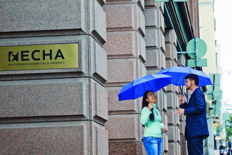 Beperking op PFAS-gebruik: Europese publieke raadpleging afgesloten