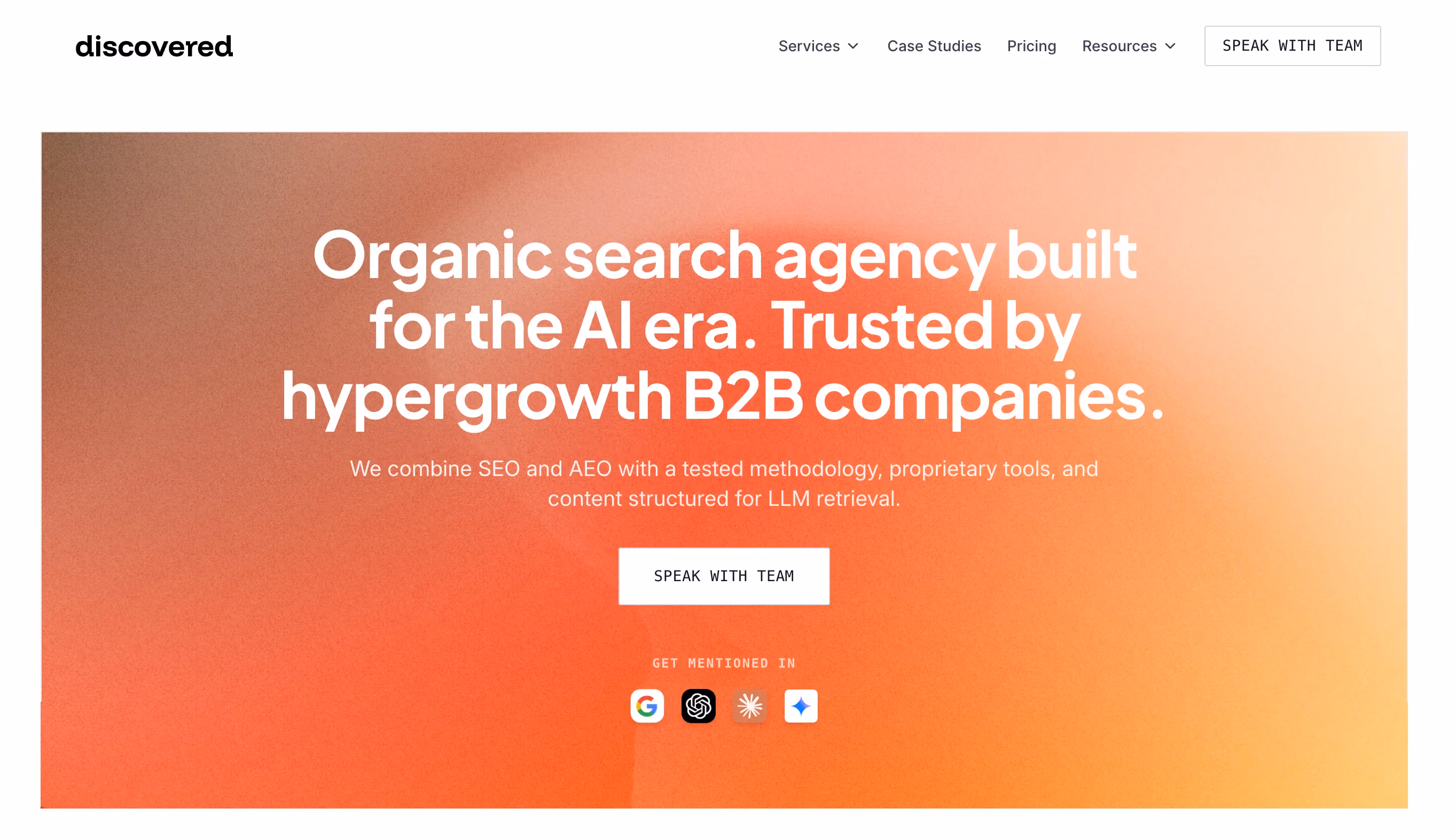 Discovered Labs homepage with headline "Organic search agency built for the AI era" showing logos for Google, ChatGPT, Perplexity, and Claude