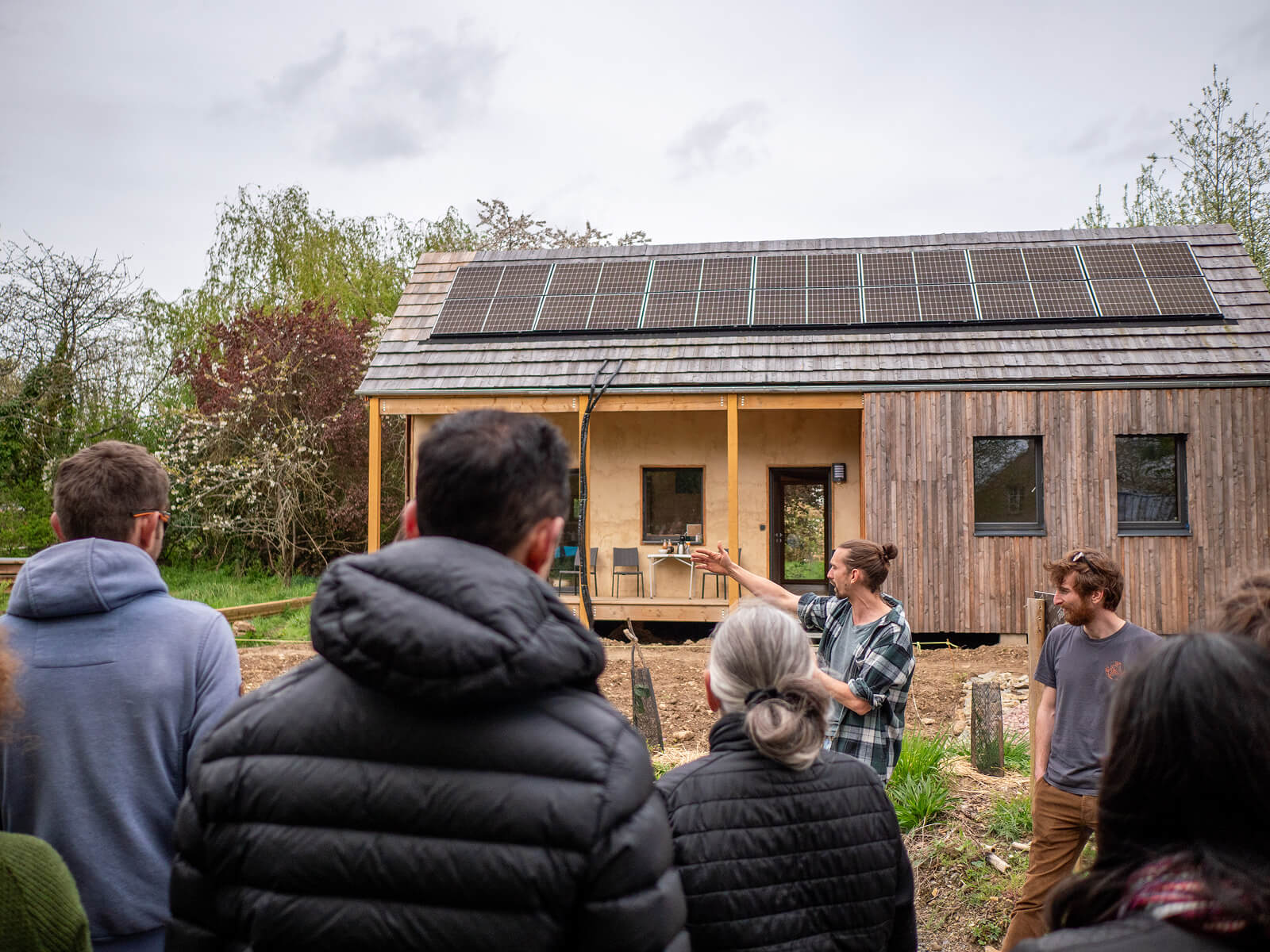 Visite du hameau léger du Placis à Saint-Andrée-des-Eaux