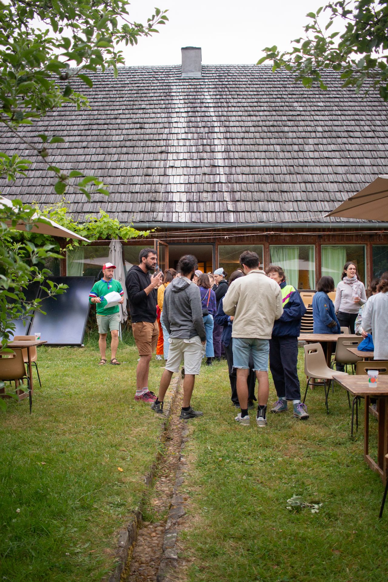 Yes We Camp dans le jardin de l'Écocentre Hameaux Légers