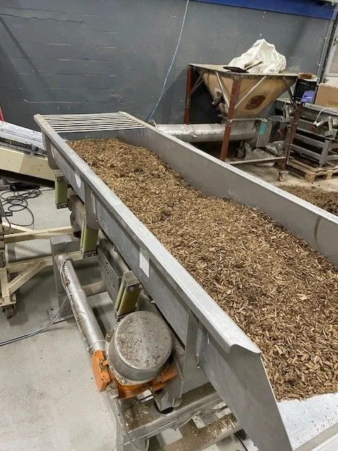 Tomatenloof Verbindt: Eerste Succesvolle Productierun van Tomatenloof-Plaatmateriaal