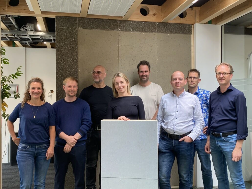 Buitengewone Binnenwand in Zicht