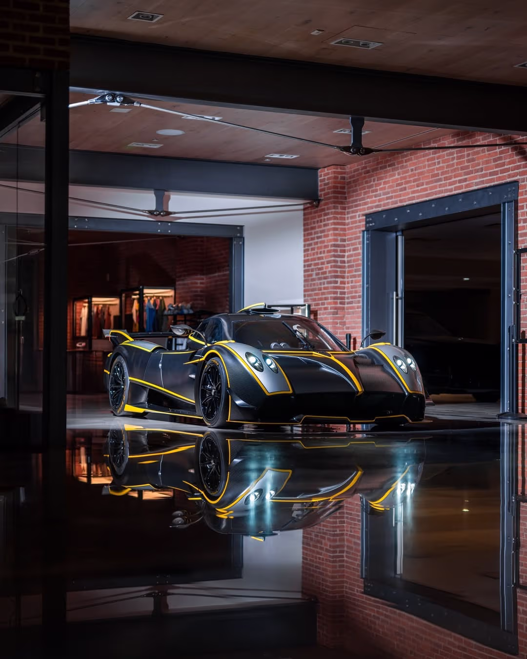 Pagani Lease