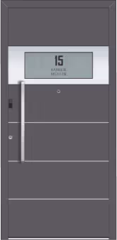 Moderne graue Haustür mit silbernem Türgriff und Glasfenster mit der Hausnummer 15.