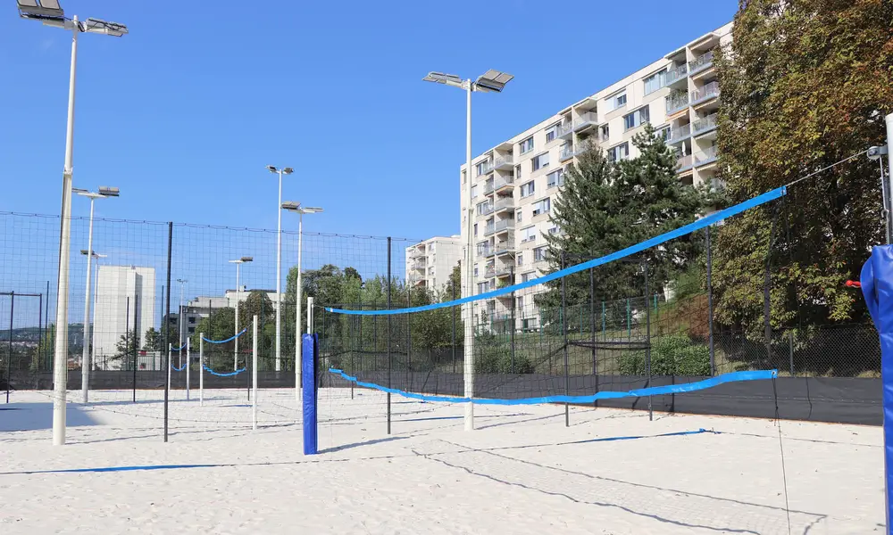 Terrains de beach-volley à Lyon Croix-Rousse – vue d’ensemble