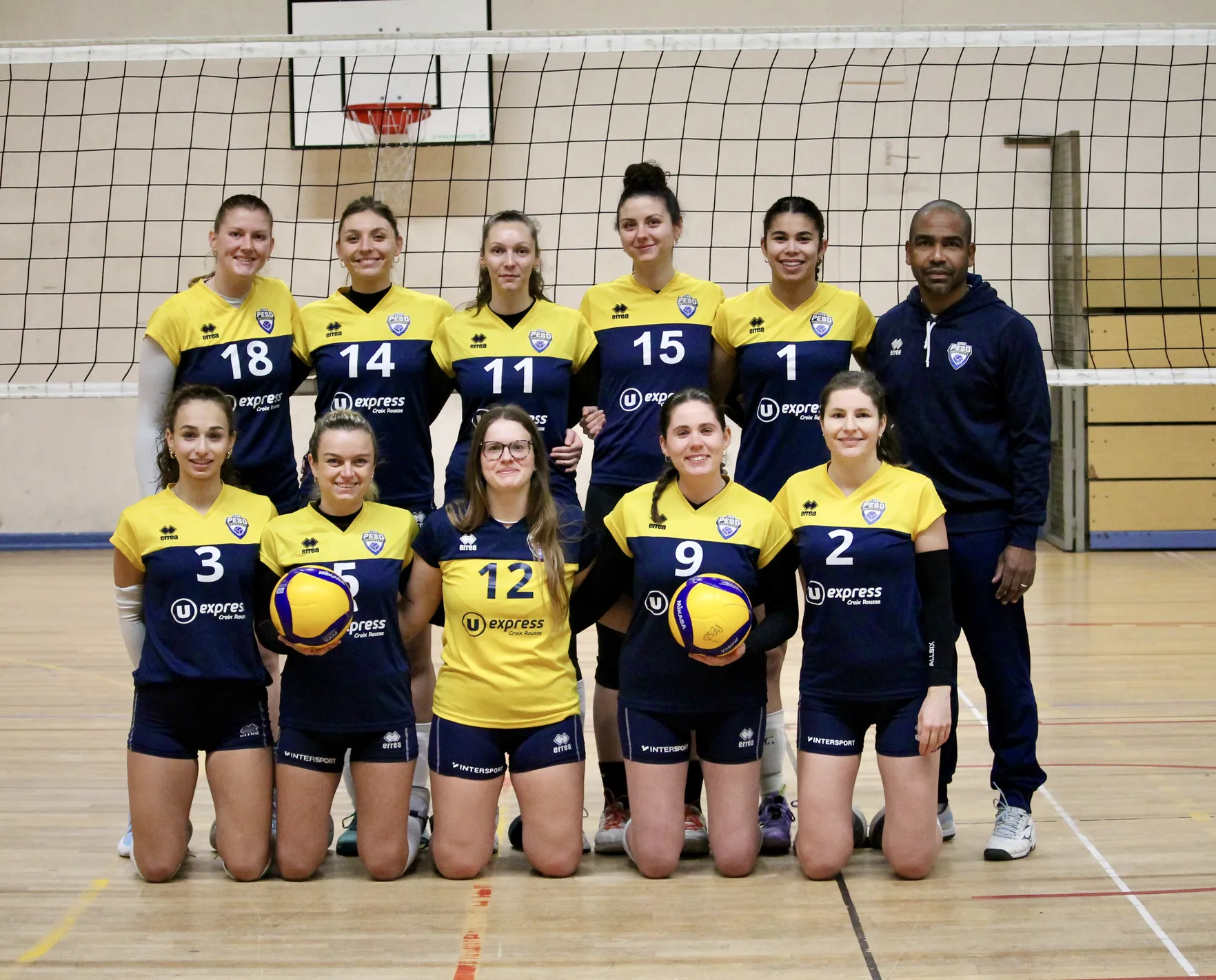 Saison 2023-2024 L'équipe des joueuses de Volley Nationale 3 Féminine du club Lyon PESD Volley