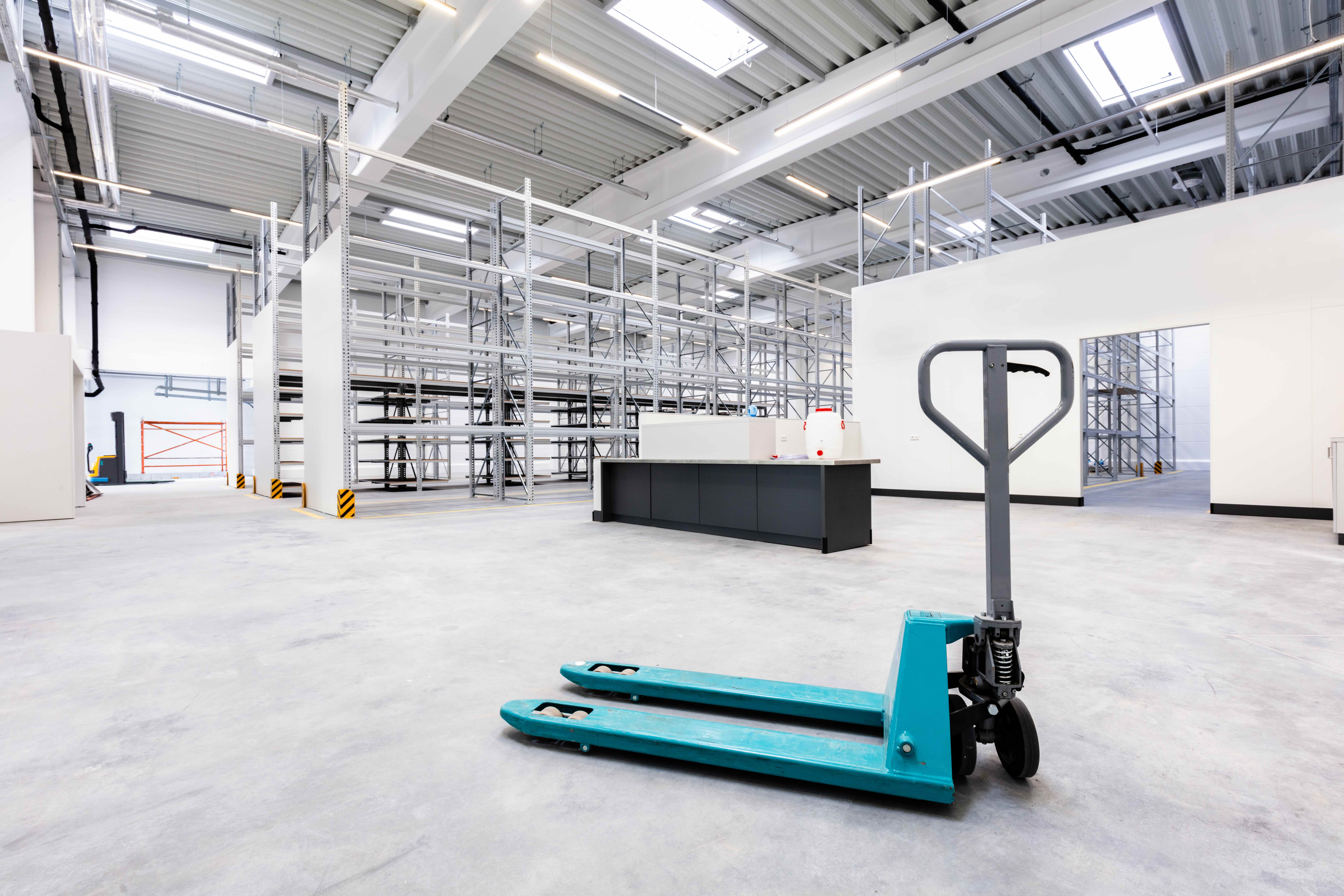 Material Sourcing in 2025: How Buyers Are Redefining Reliability and Supply Chain Resilience