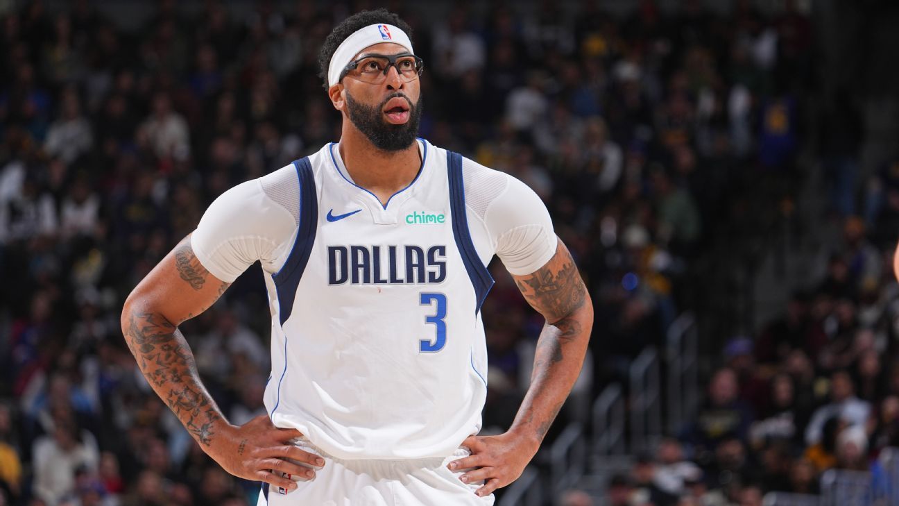 The Mavericks said on Friday that Anthony Davis has ligament damage in his left hand, an injury that could require surgery that would sideline him for several months, sources told ESPN.