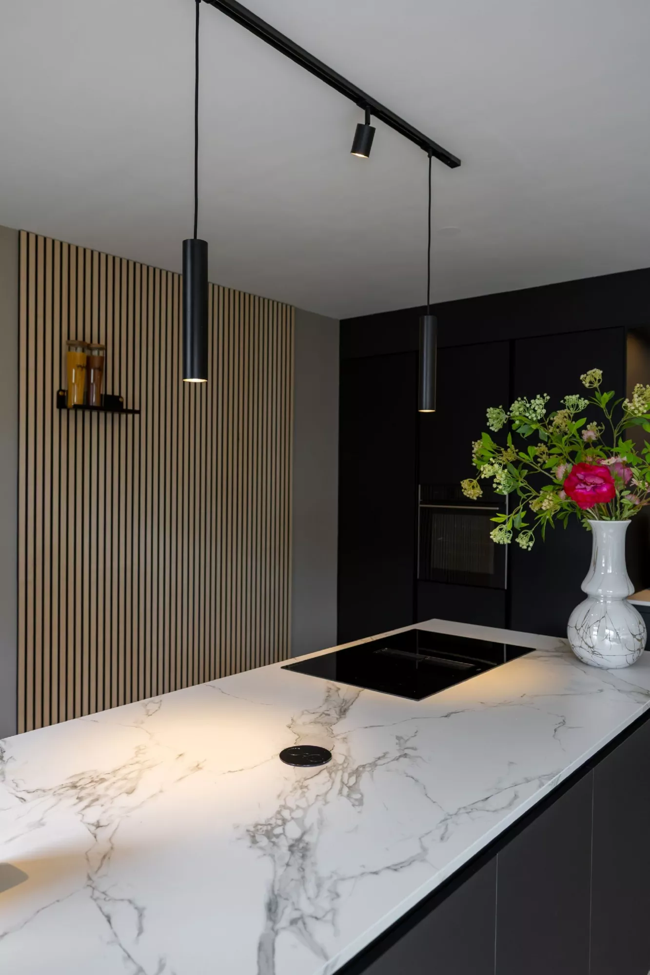 Licht, rust & kat-proof design voor woon- en eetkamer