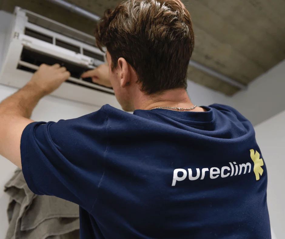 Photo d'un employé de Pureclim au travail