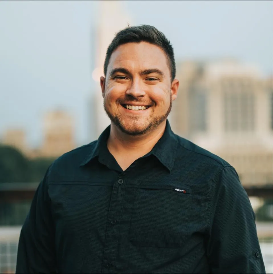 The headshot of Seth Miller, the owner of Miller Market LLC