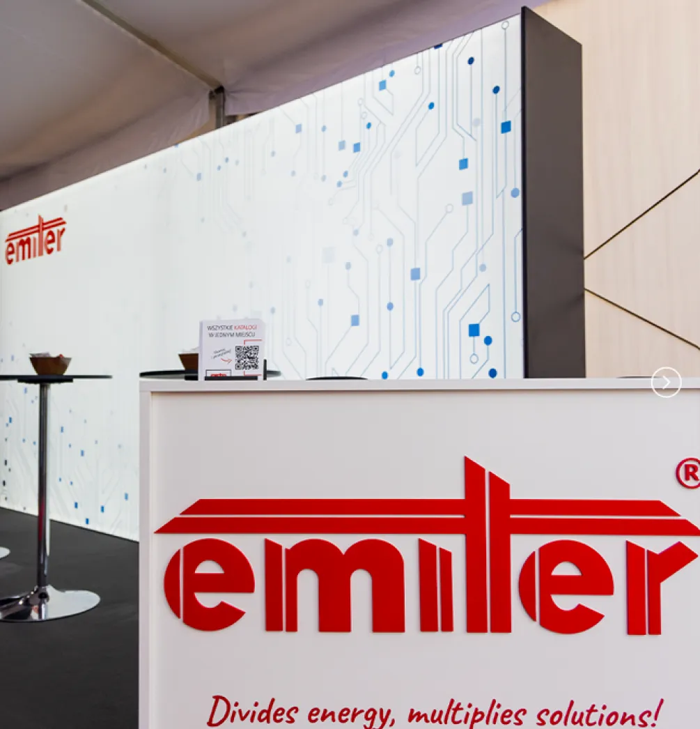 Stand Emiter sur un salon.