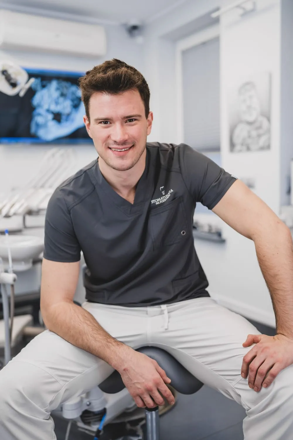 dentist-dariusz-iwaniak