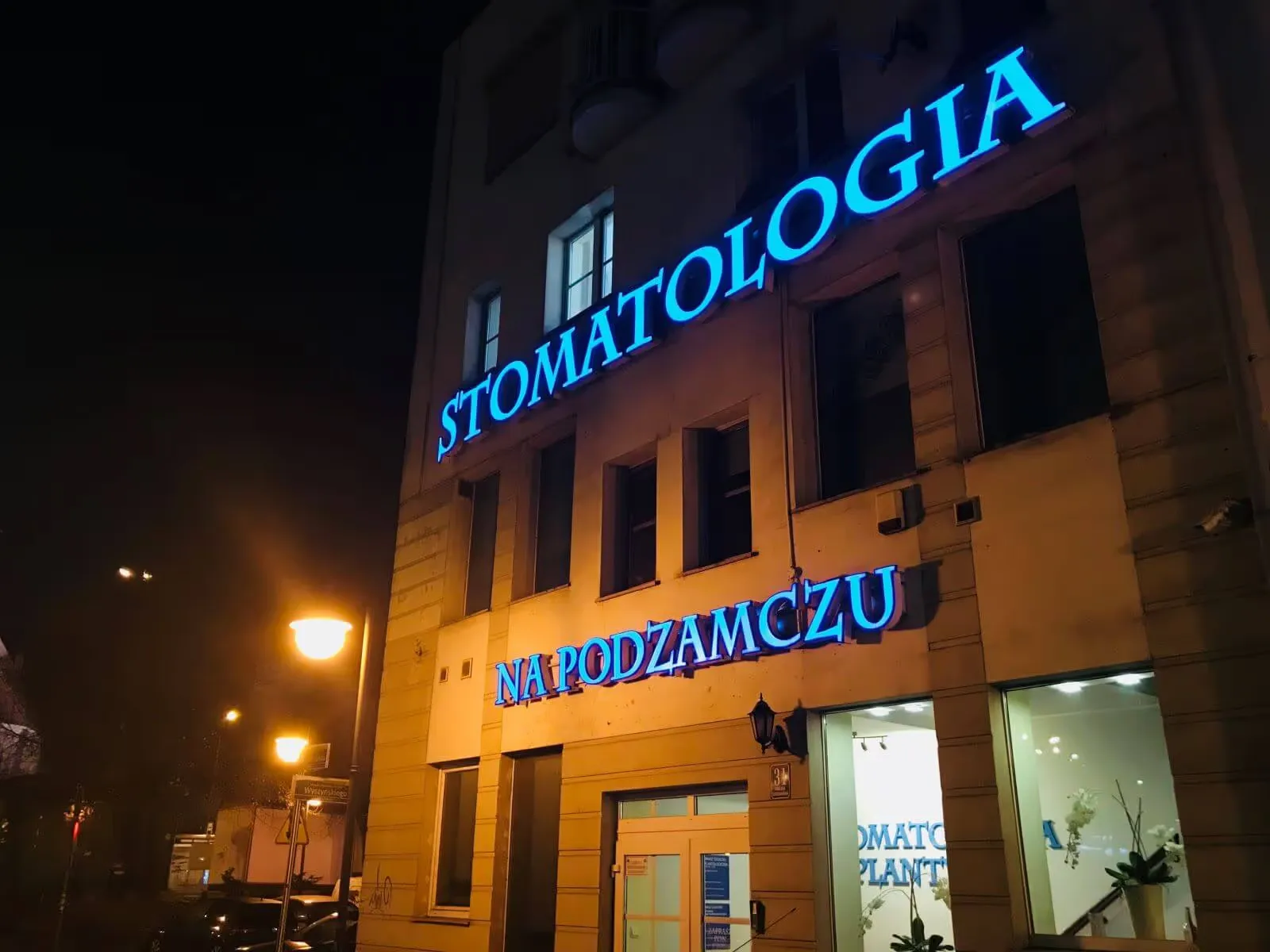 reconstruction-of-damaged-tooth-szczecin