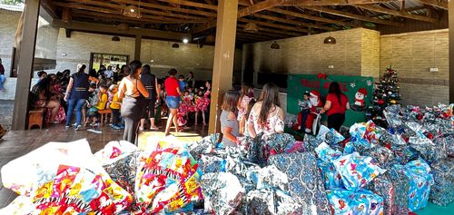 Doação de presentes de Natal