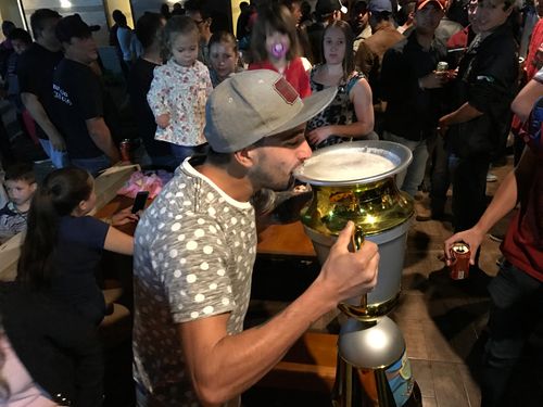 Comemoração de título