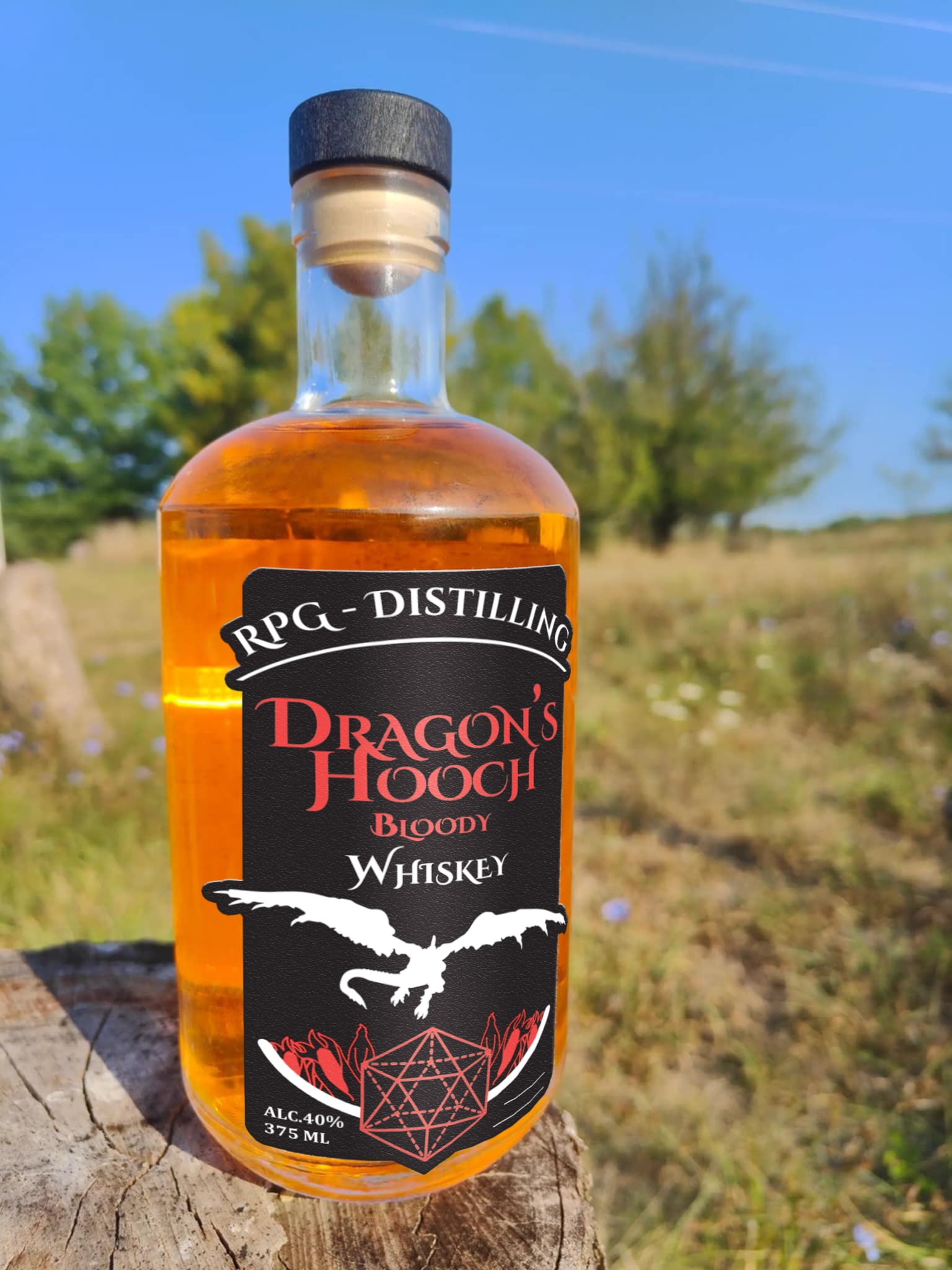 Sandwich and slice of lemons