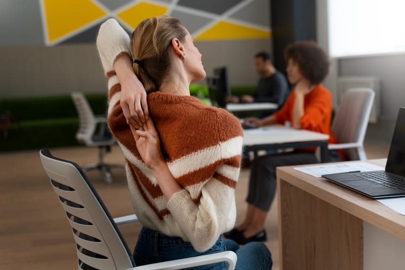 Benefícios da ergonomia no local de trabalho: produtividade, saúde e bem-estar