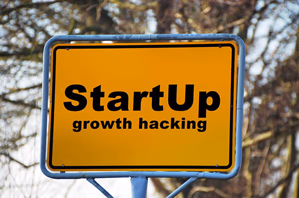 startup growth hacking