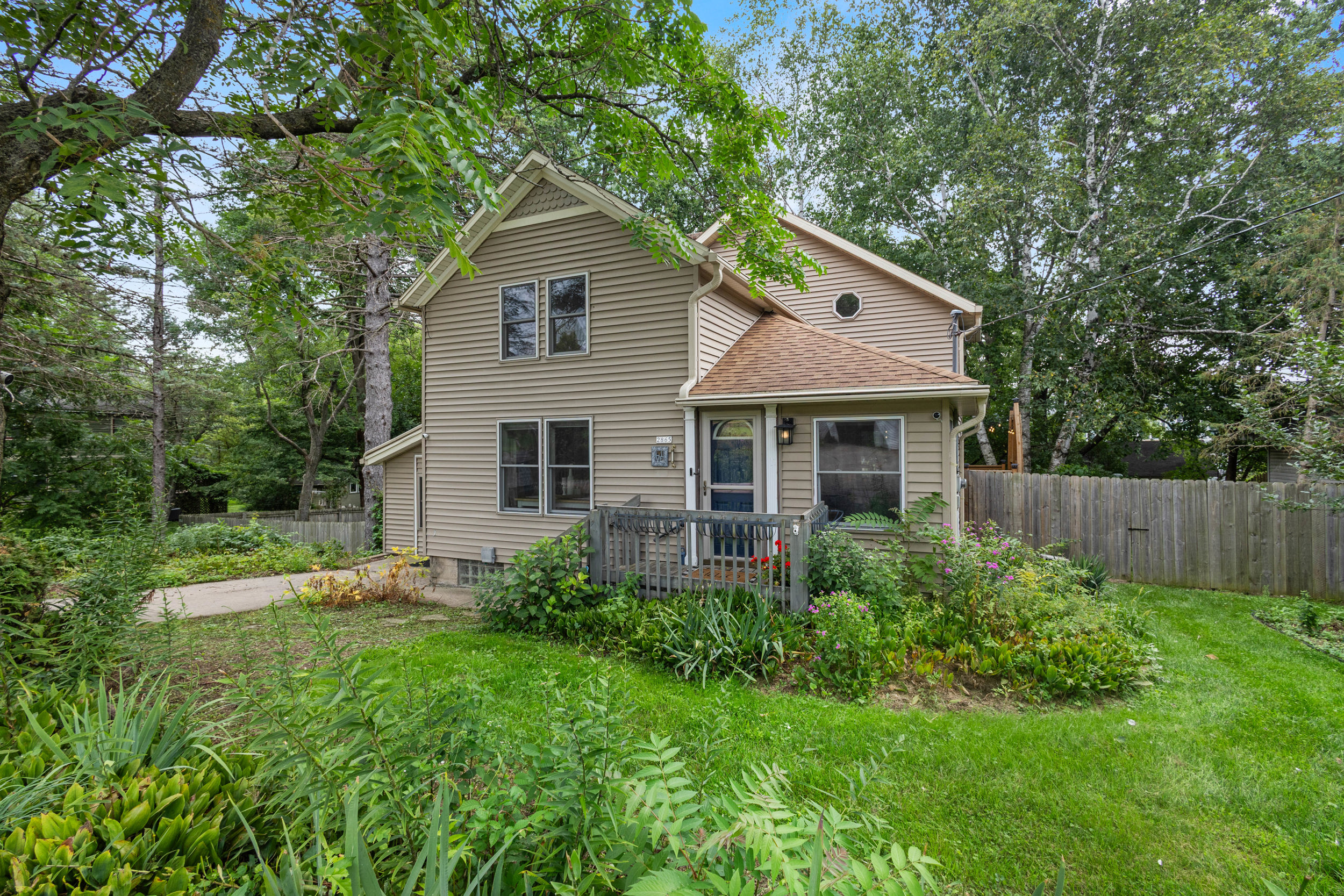 Character, Outdoor Space, and a Great Middleton Location