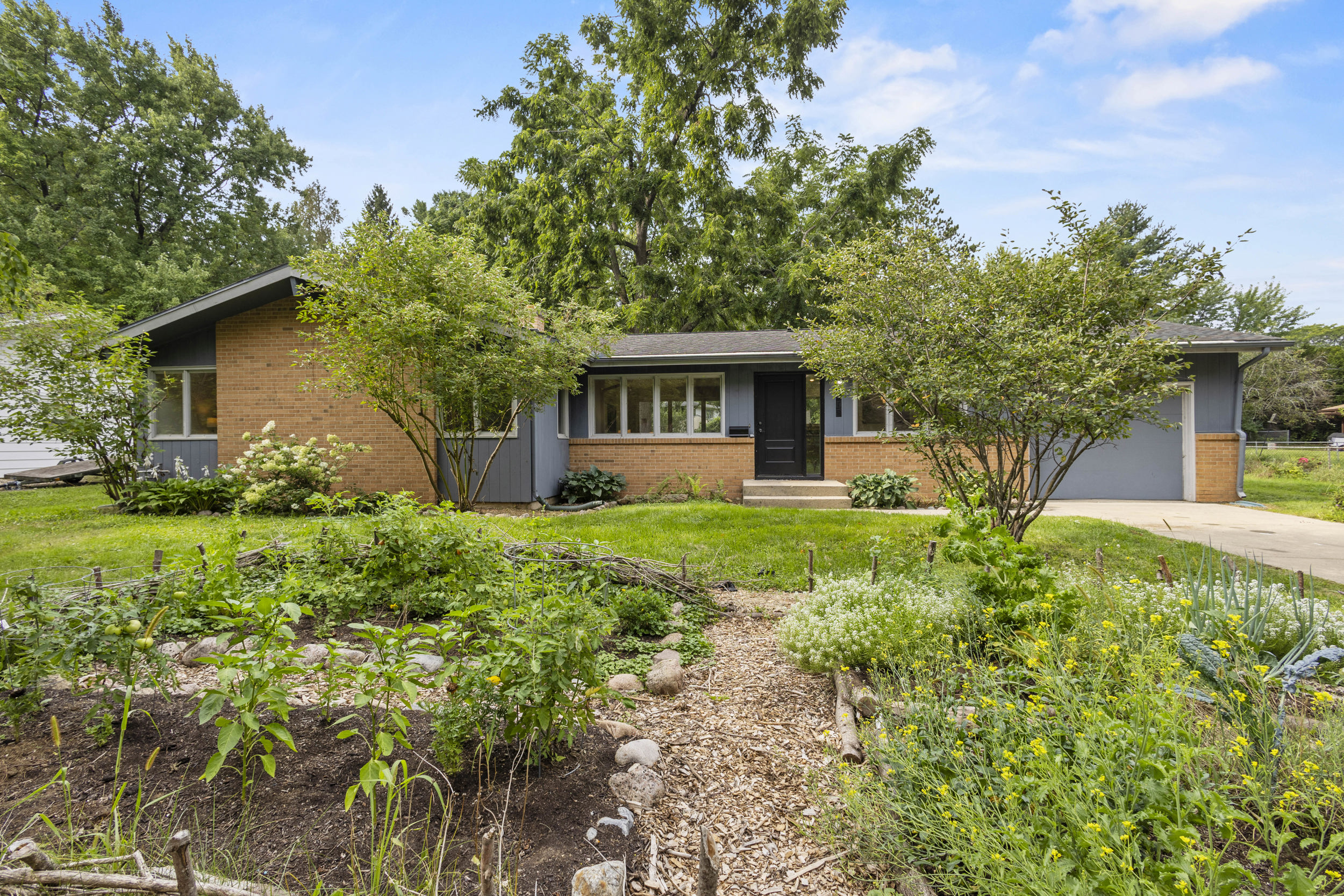 Refreshed 4 Bedroom Home in Madison's Meadowood Neighborhood