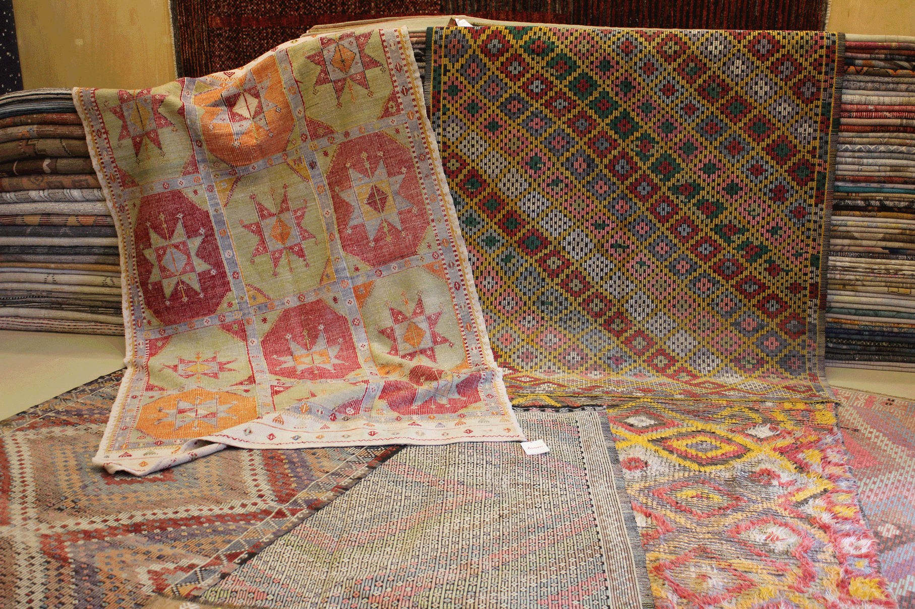 Vintage & Antique Kilims