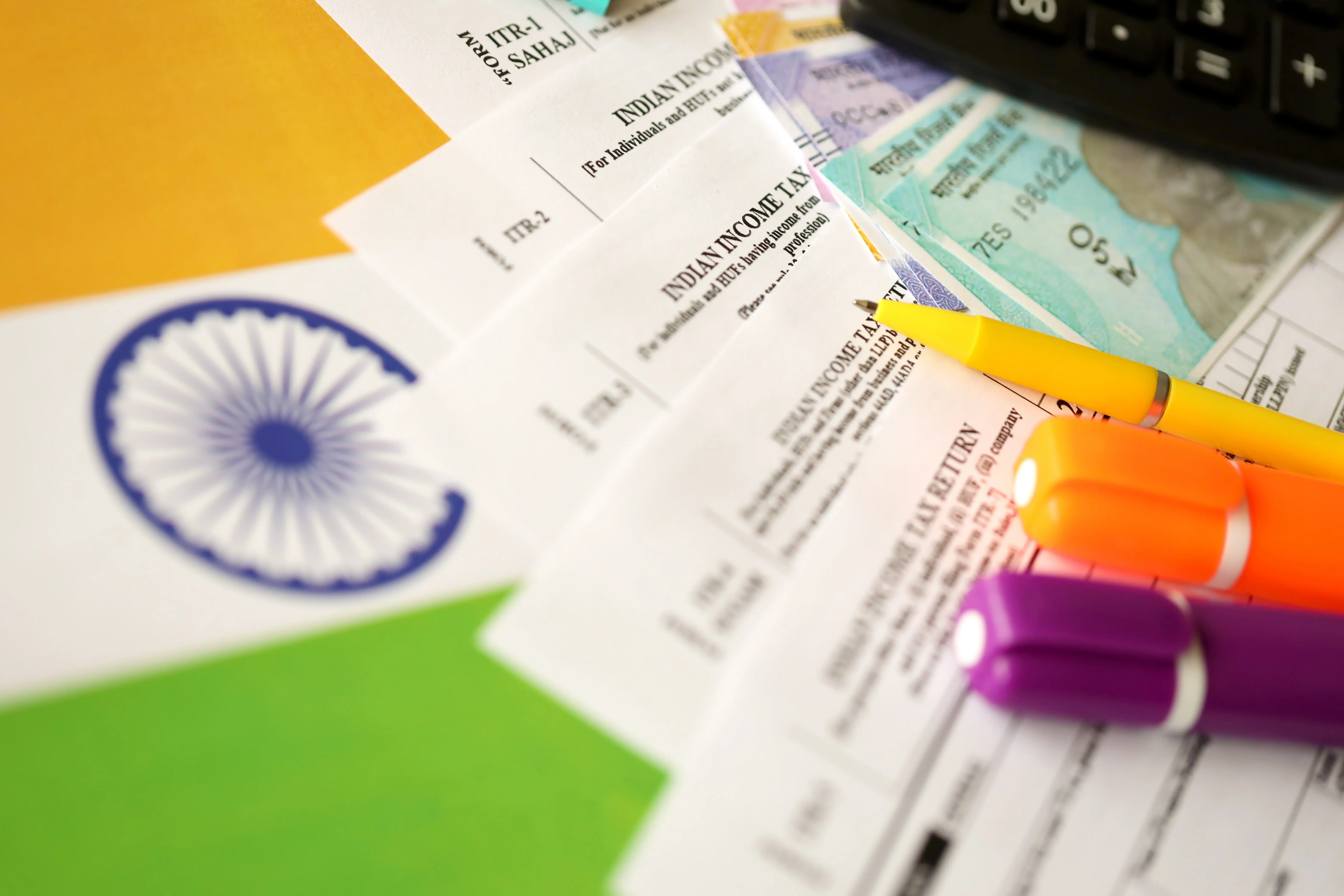 difference between loan and credit