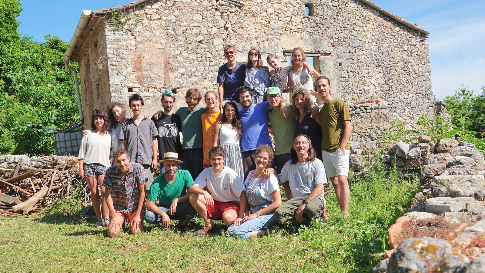 membres actifs de l'association Hameaux Légers