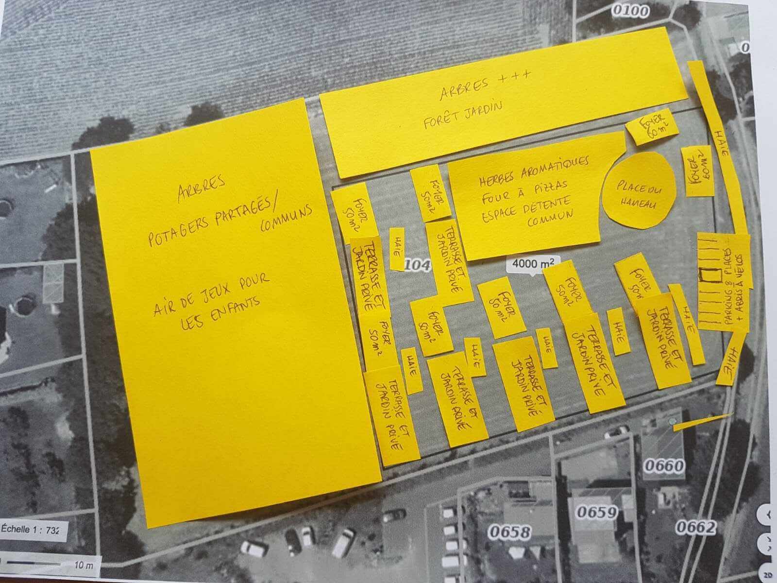 Exemple de projection d'un hameau léger sur le plan d'un terrain.