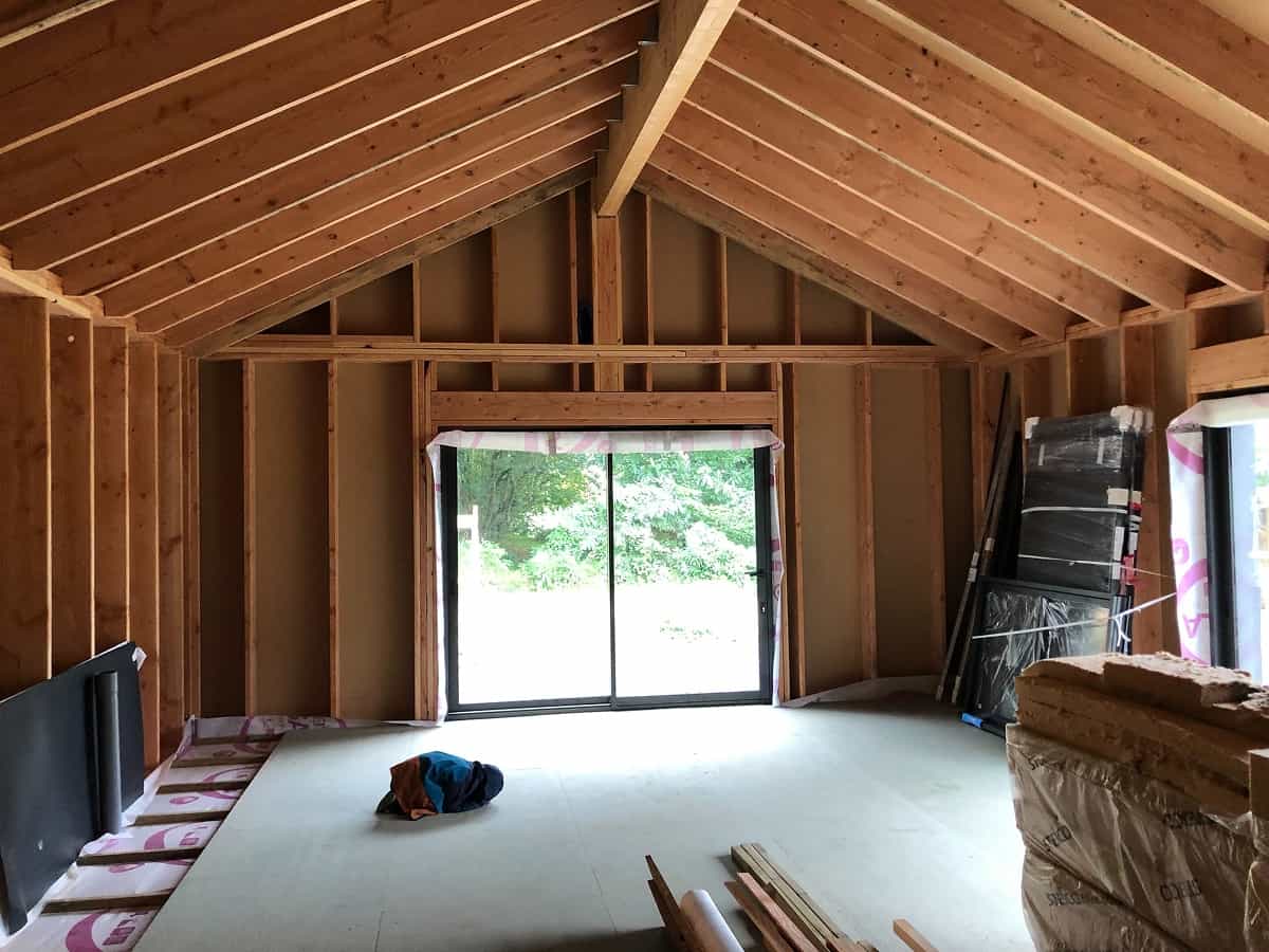 Espaces communs d'un hameau léger en construction