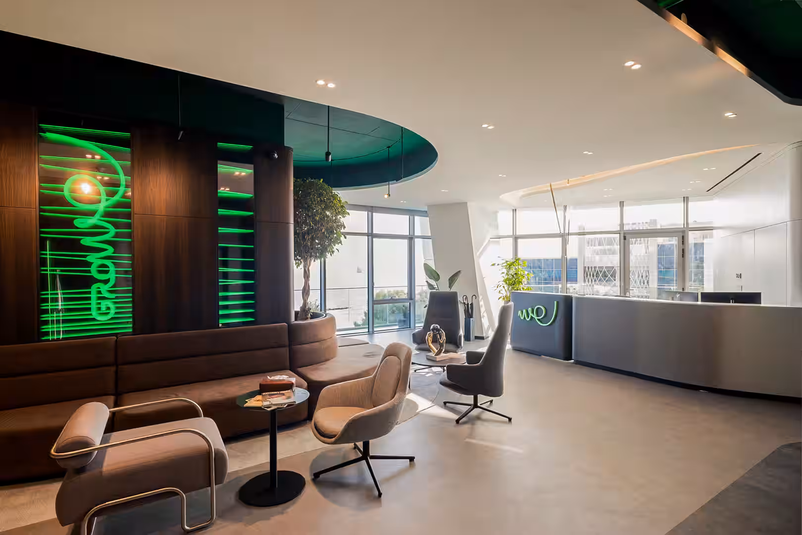 Меблювання бізнес-центру Trilogy у Лімасолі: ергономічні рішення та баланс матеріалів