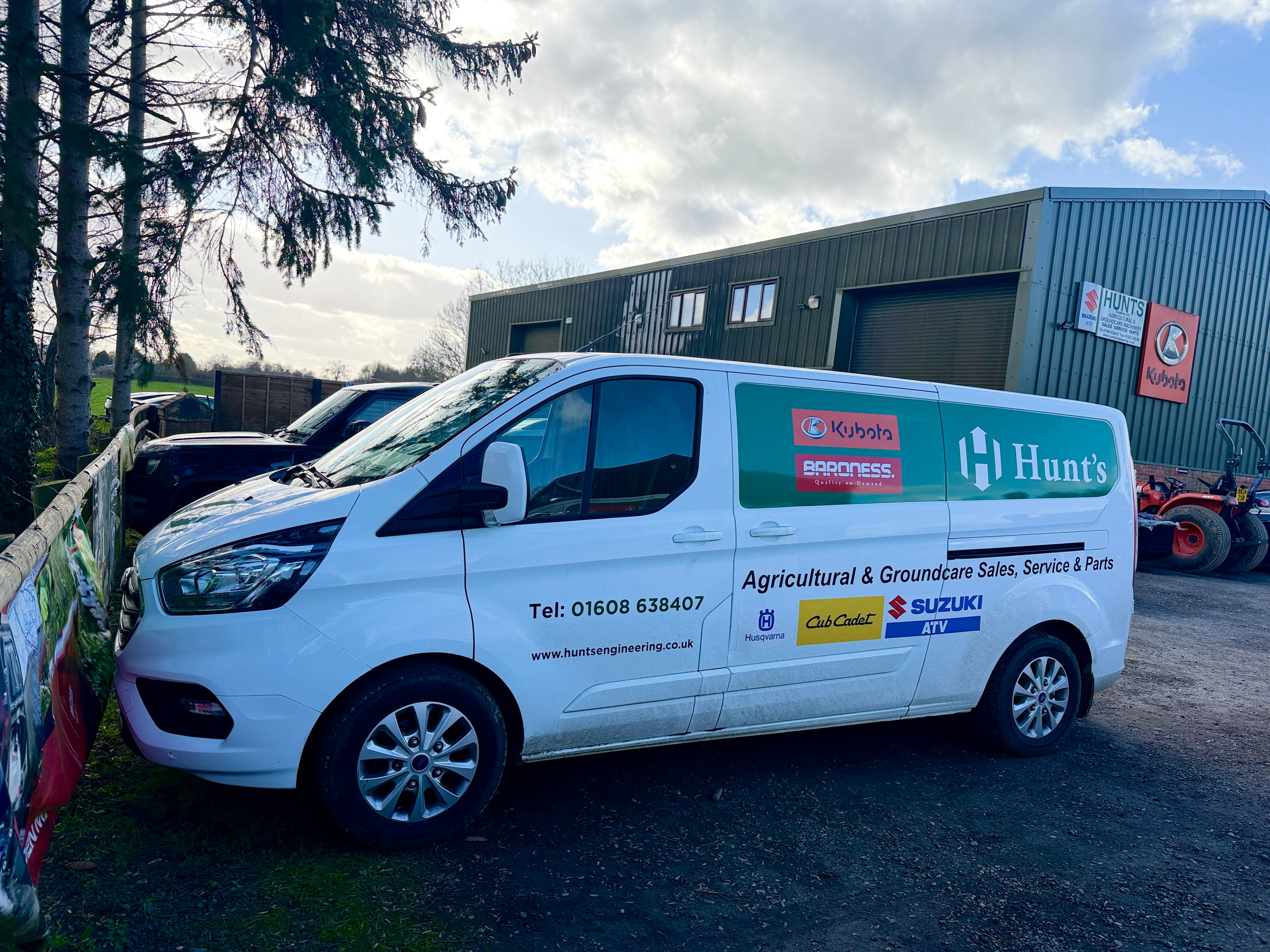 Hunts Service Van