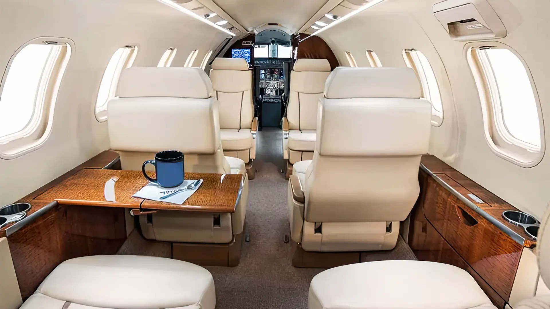 Learjet 40XR Charter | Global Charter