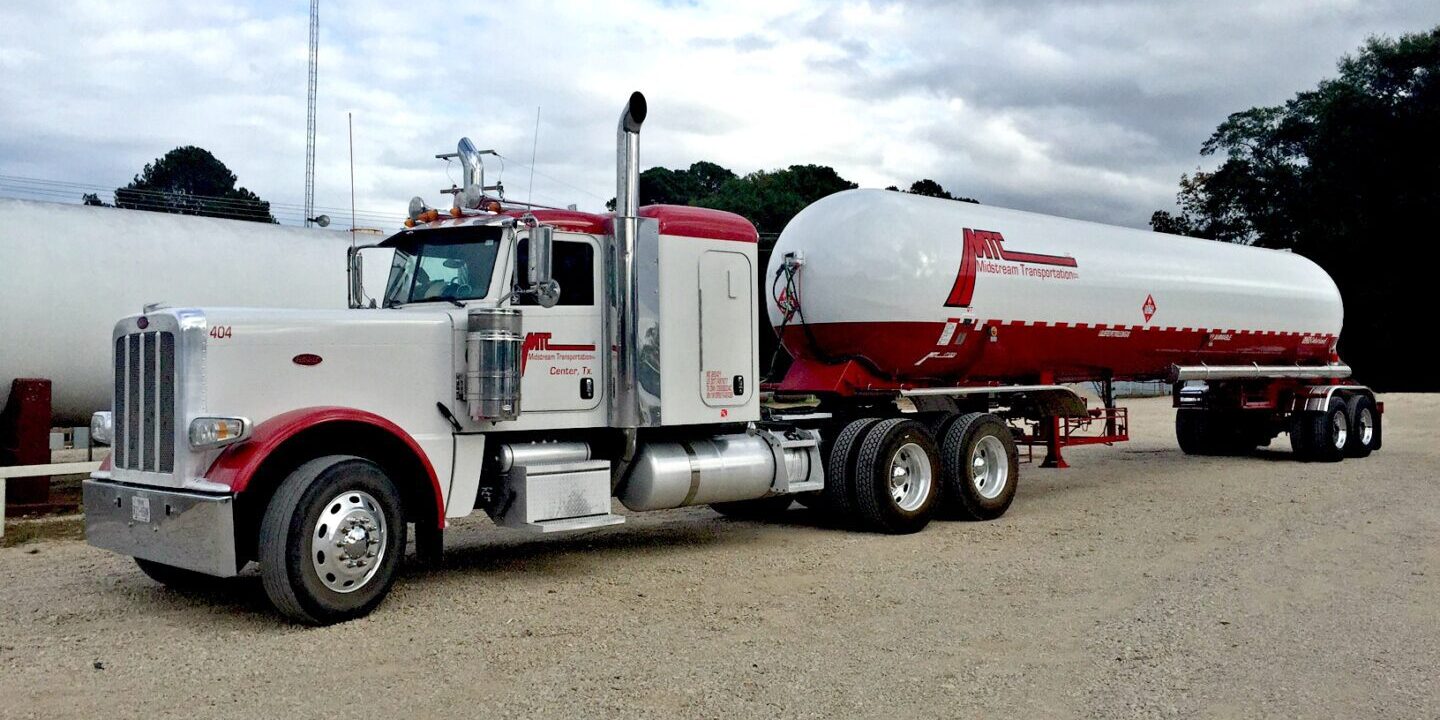How Midstream Transportation Amplifies Compliance Management with Digital Permit Book
