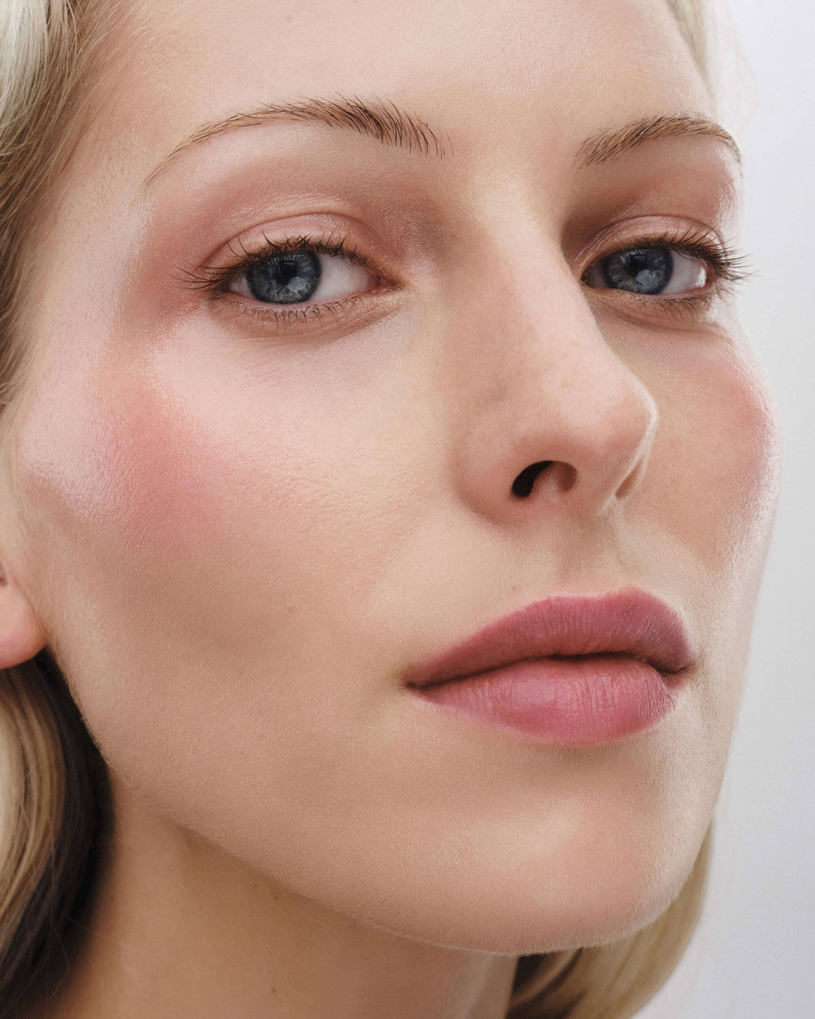 Lit Up Highlight Stick - Petal 2