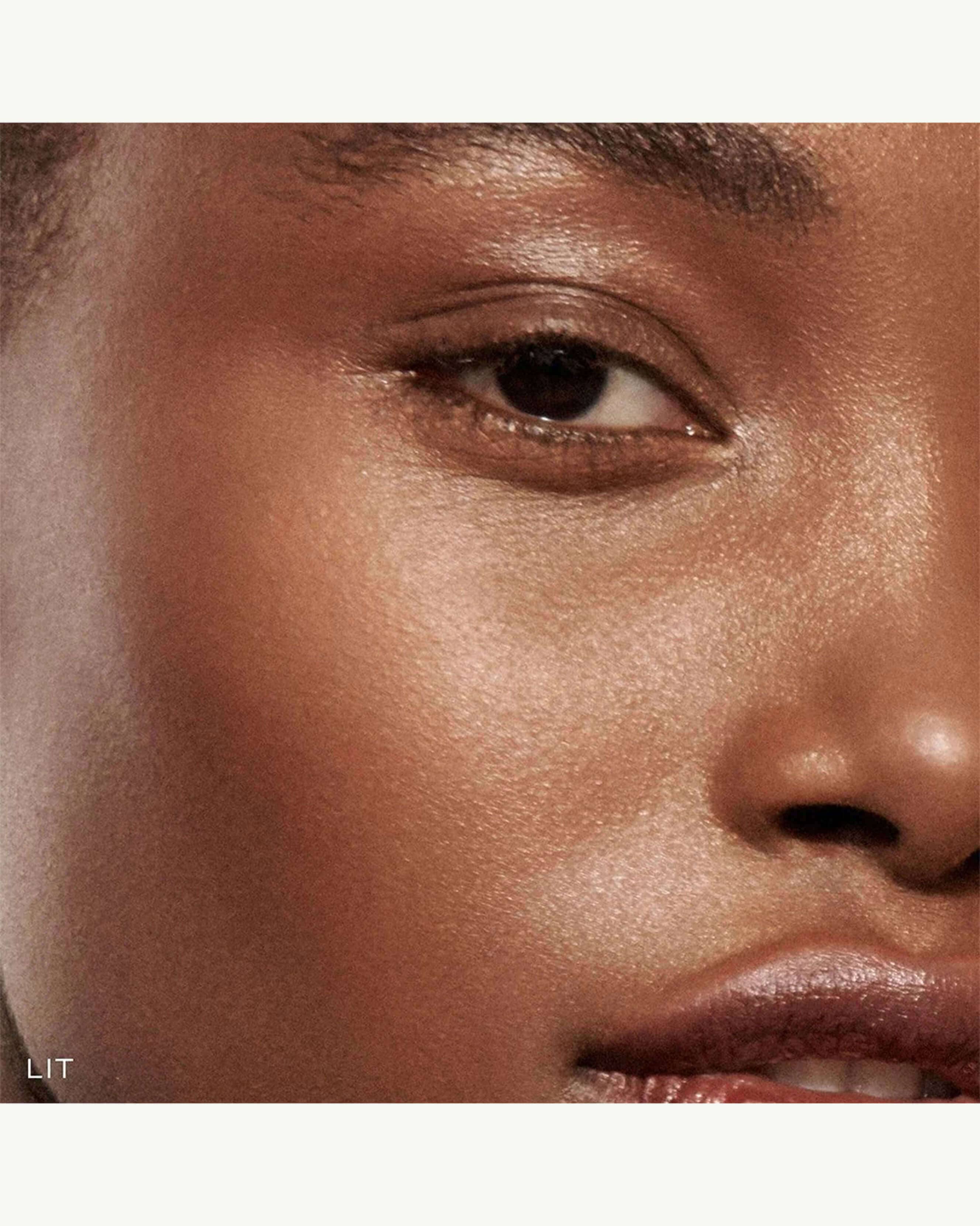 Lit Up Highlight Stick - Petal 13