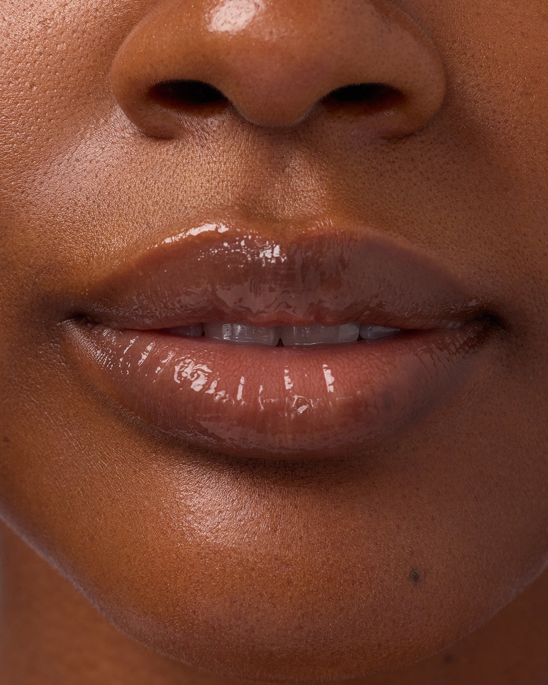 Liplux® Hydrating Lip Oil 4