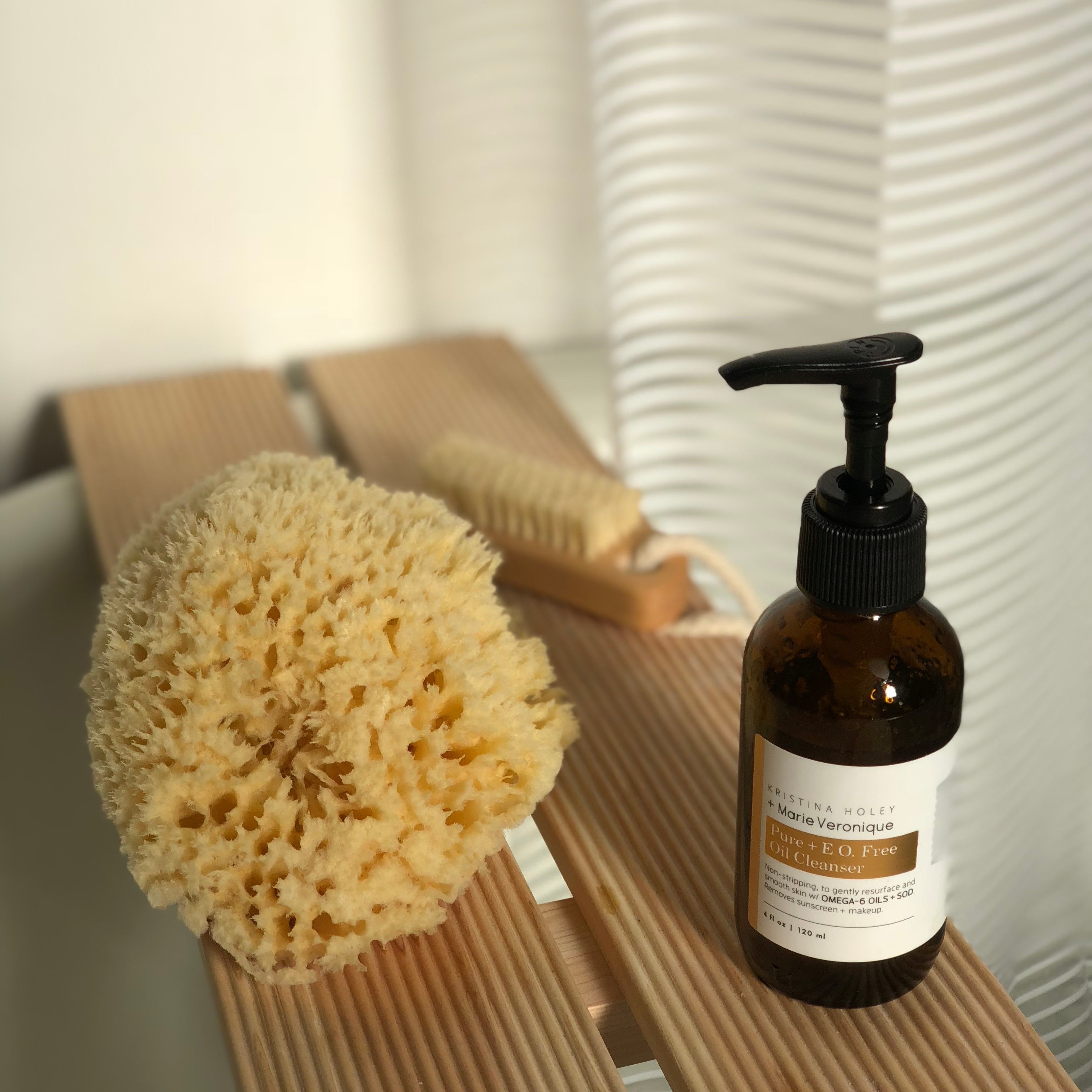 Pure + E.O. Free Oil Cleanser 1