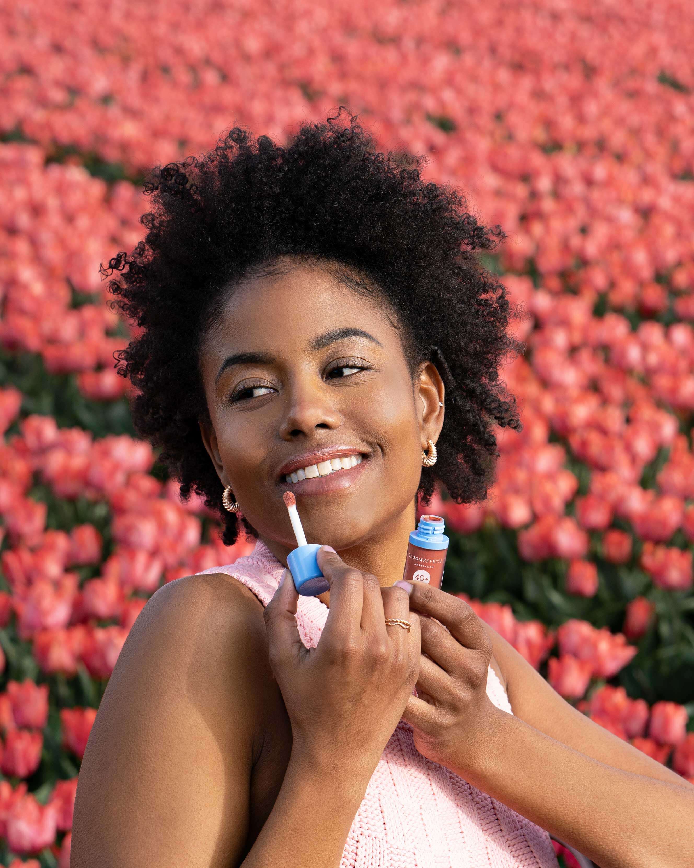 Tulipscreen™ Hydrating Lip Oil 3