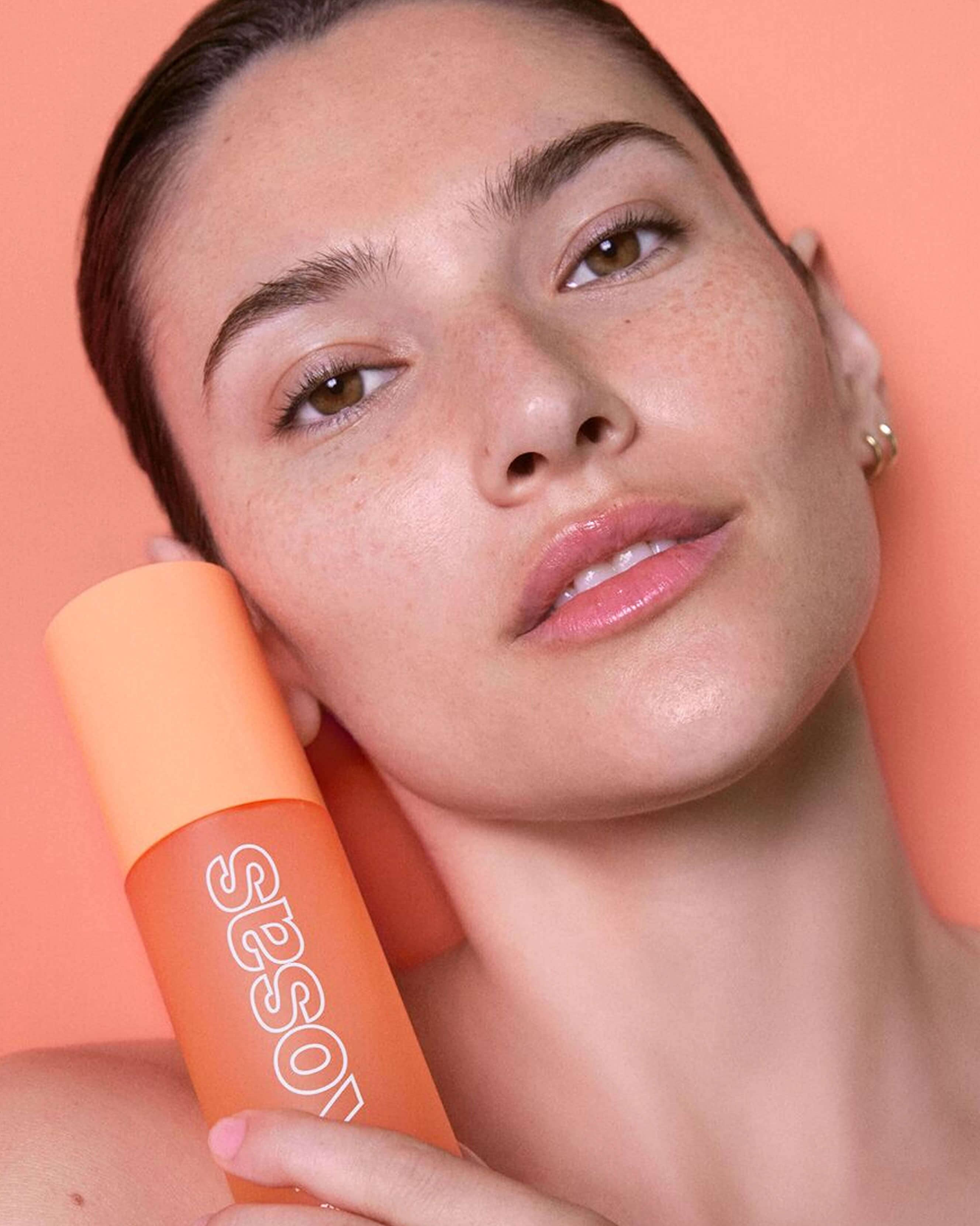 Plump + Juicy Gel Cleanser 2