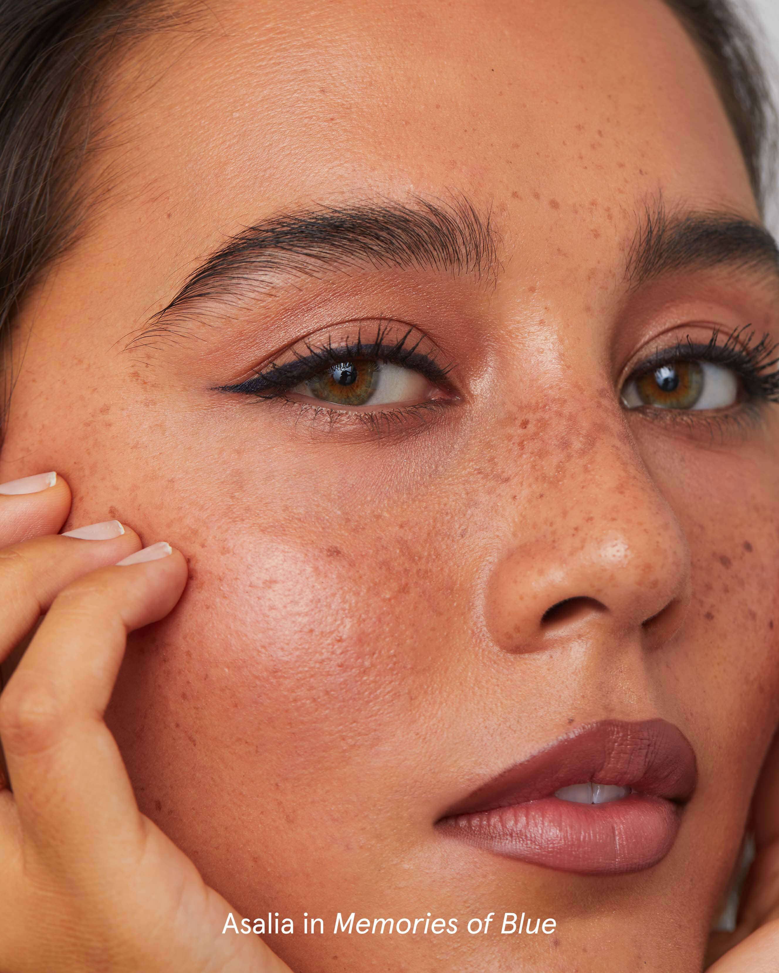 Waterproof Precision Eyeliner 8