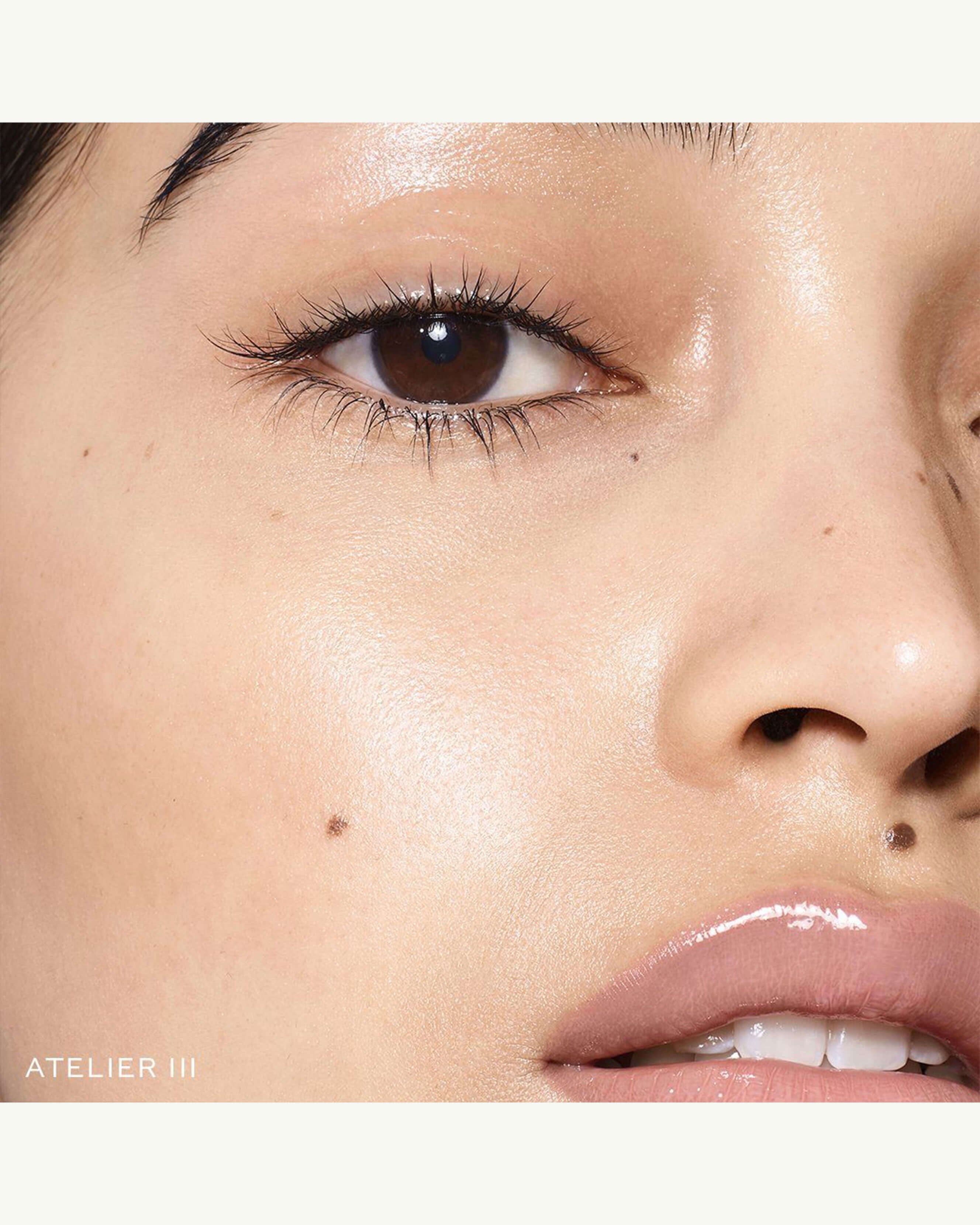 Vital Skin Foundation Stick - Atelier II 6