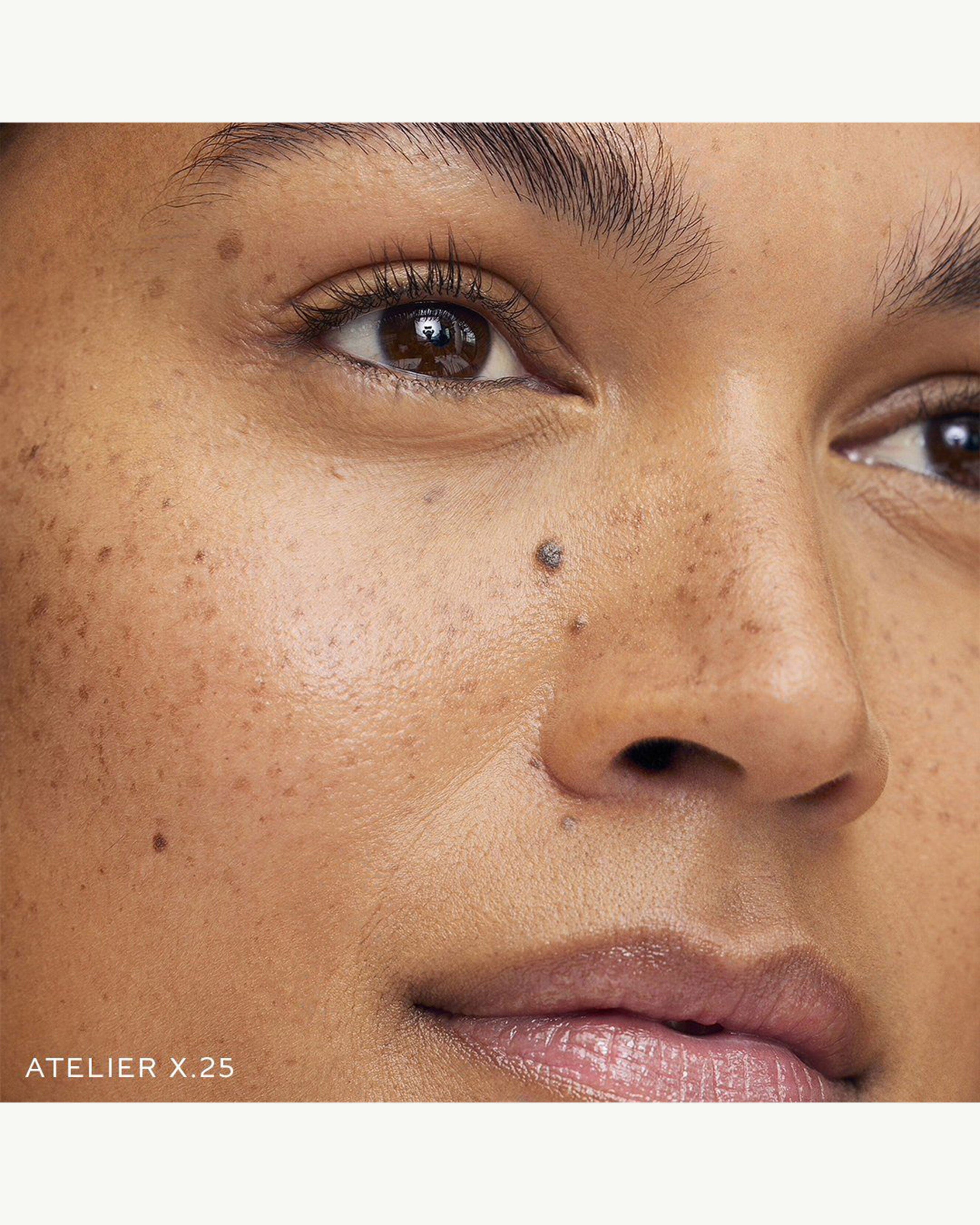 Vital Skin Foundation Stick - Atelier II 12