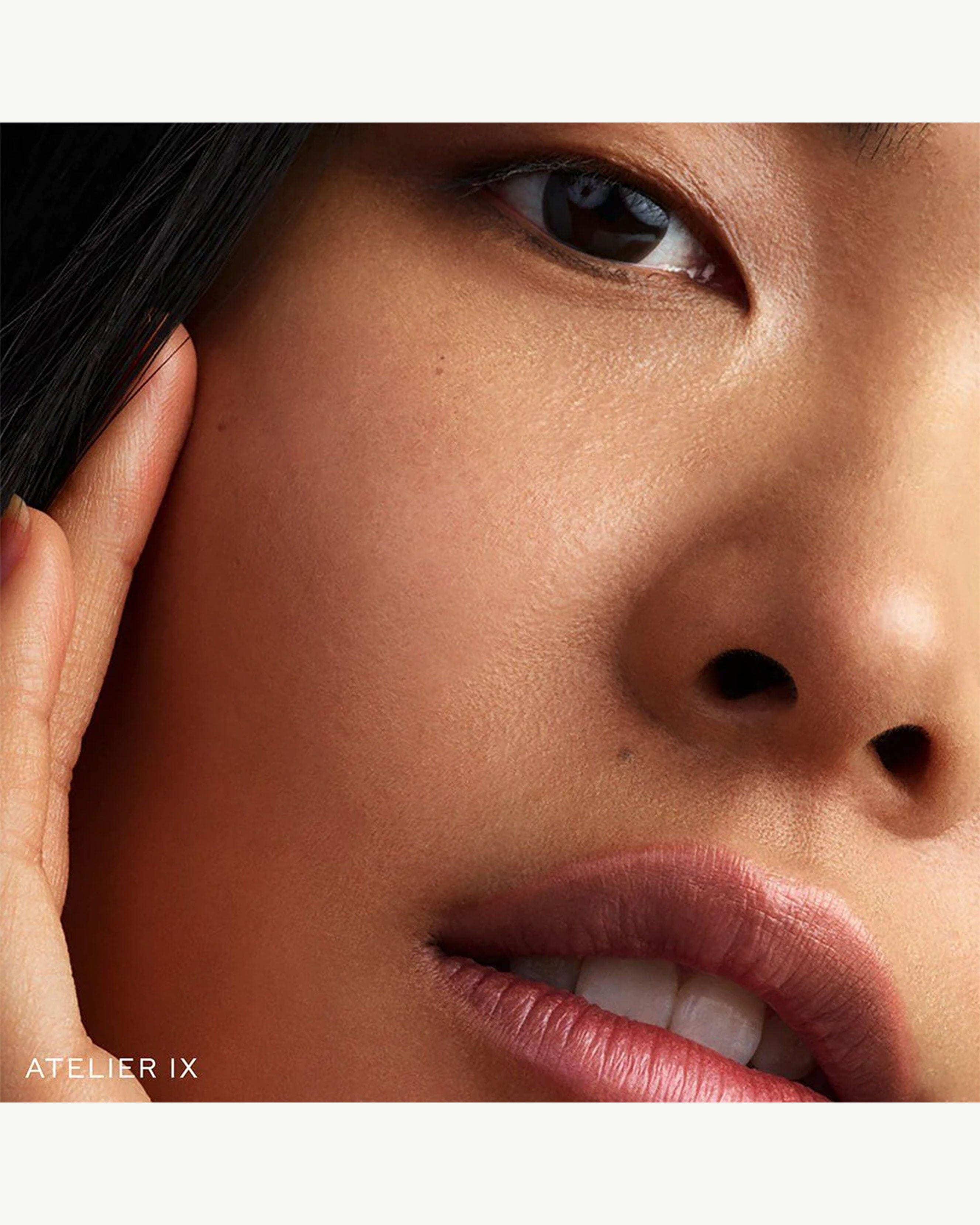 Vital Skin Foundation Stick - Atelier II 8