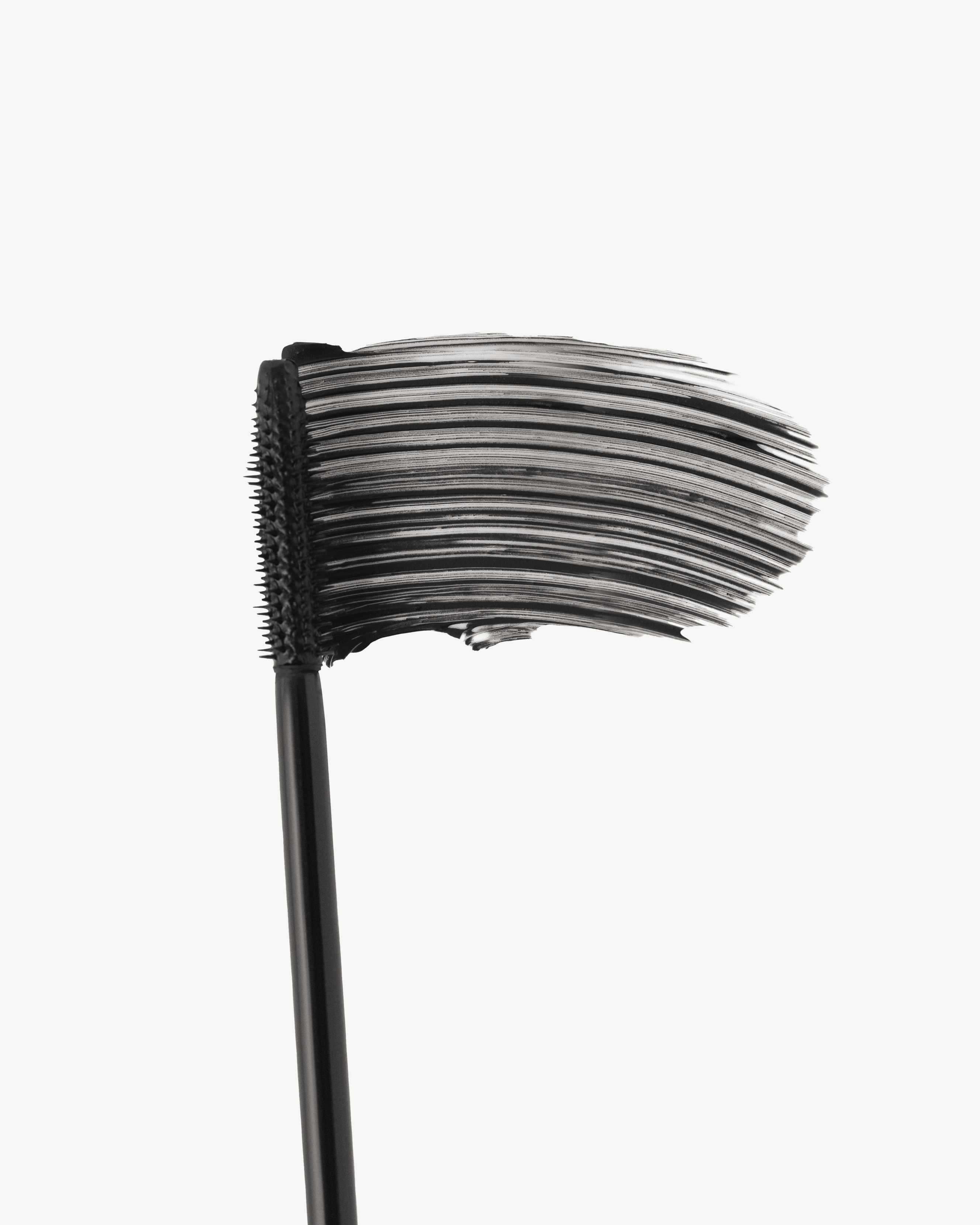 Peptide Lengthening Mascara 7