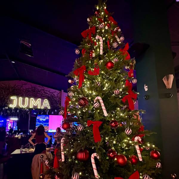 Soirée de Noël Riviera Keys : une équipe au top chez Juma !