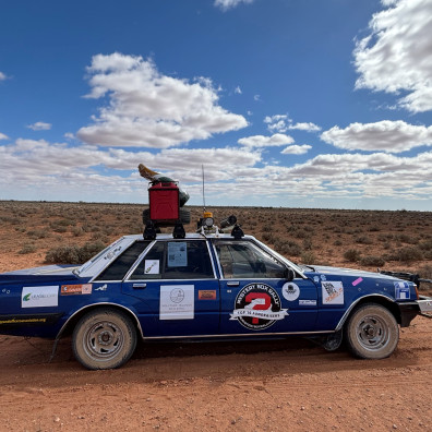 Champagne Sheilas team photo