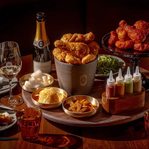 Fried chicken and Champagne at COQODAQ